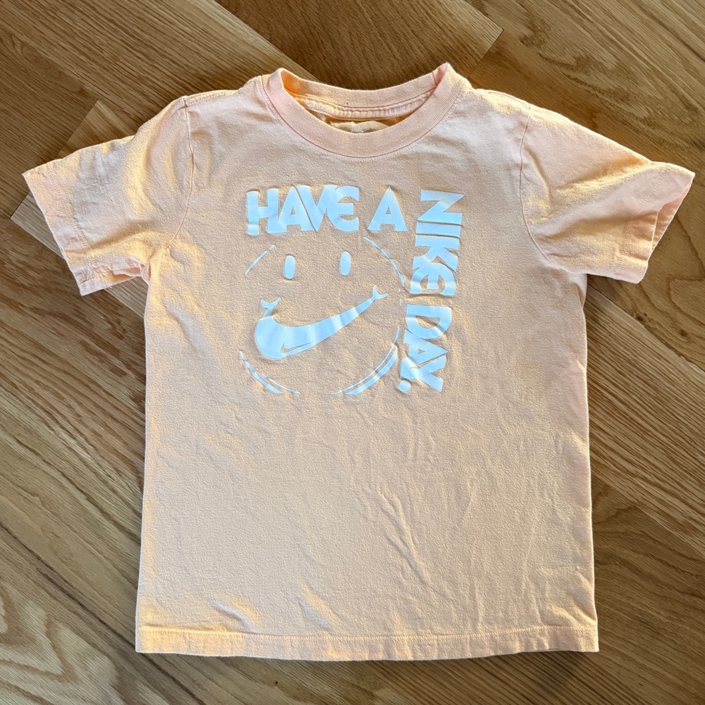 Nike Short Sleeve Shirt